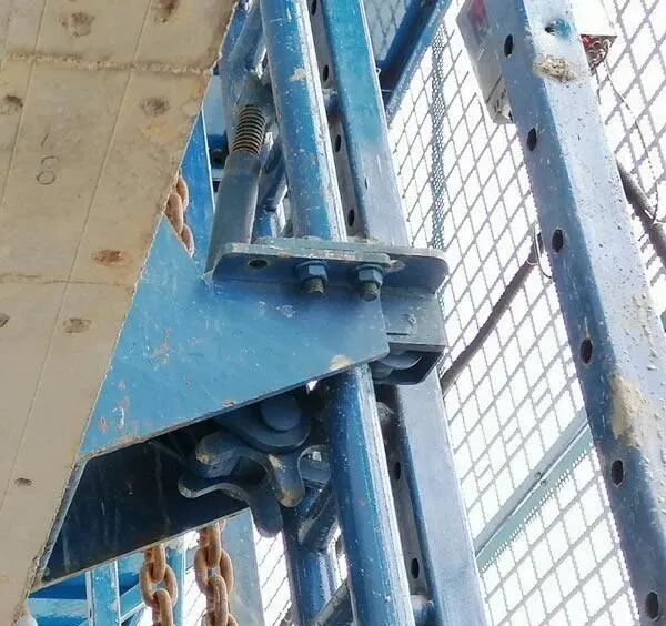 640 2